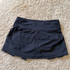 lululemon Pace Rival Mid Rise Skirt-black-size 4 shorts built in-zipper in back